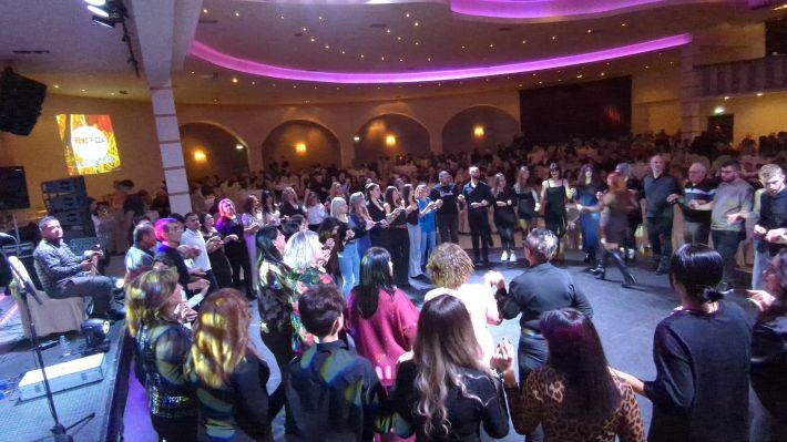 PXL_20251227_210208987